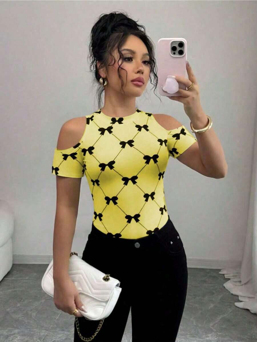 de mujer con hombros abiertos y manga corta, de moda para el verano - Amarillo - Ver 1