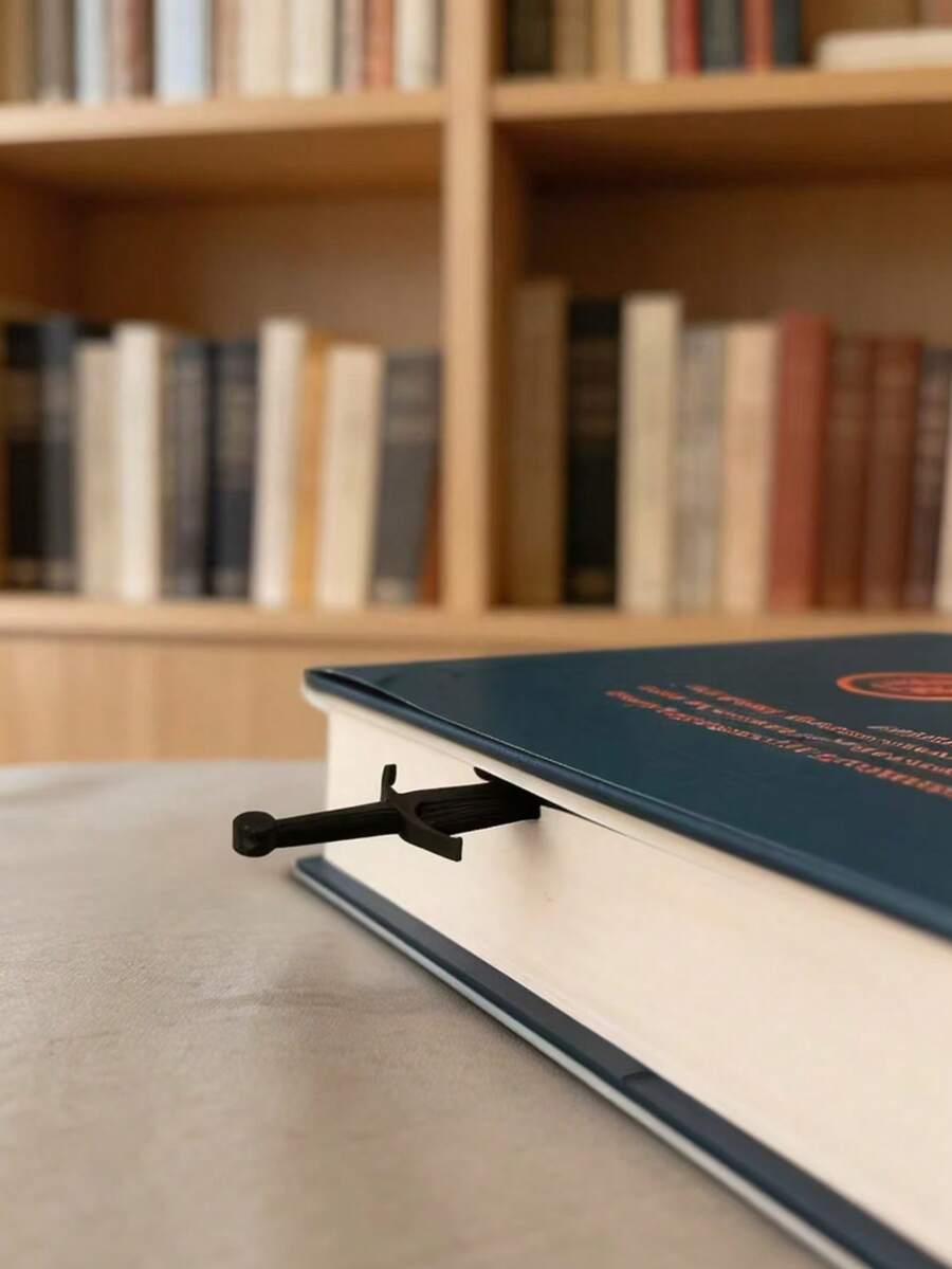 1pc/4pcs Sword-Shaped Bookmarks, Medieval Style Page Marker With Blade And Handle Design, Suitable For Book Lovers, Graduation, Valentine's Day, Christmas, Birthday, Anniversary, Ideal For Daily Office Use - Perfect Gift For Book Lovers, History Enthusiasts And Sword Fans - Sword-shaped Bookmark - View 1