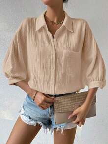 Camisa de mujer minimalista y casual de unicolor con botones delanteros, textura y hombros caídos - Caqui 2 - Ver 4