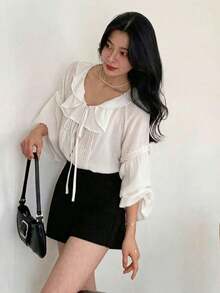 Blusa rosa ajustada con cuello en V y volantes - Blanco - Ver 3