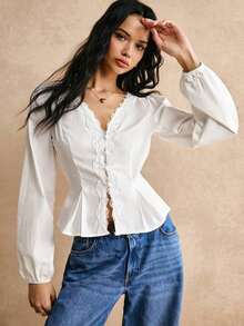 Camisa de algodón blanco con detalles de botones y bordado de encaje en la cintura, camisa de manga larga, camisa de cintura, blusa de encaje, camisa de encaje, camisa de algodón, detalles de cintura elegantes, para uso diario, salida de trabajo, - Blanco - Ver 3