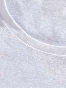 Camiseta negra de cuello redondo, estampada con motivos de luna y mariposas, adecuada para uso casual. - Blanco - Ver 4