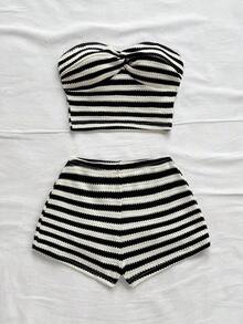 Set de 2 piezas para mujer compuesto por top bandeau texturizado a rayas rojas y blancas y pantalones cortos casuales, adecuado para citas, fiestas y vacaciones en la playa - Blanco y Negro - Ver 3