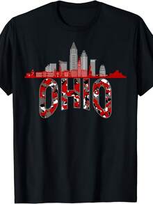 Una camiseta con estampado de camuflaje, inspirada en Ohio, es adecuada tanto para hombres como para mujeres, presentando un diseño similar para la temporada de verano de 2025.Hecha de tela pura, con un diseño de manga corta, esta cómoda camiseta presenta un estampado y es adecuada para el hogar, la oficina y las fiestas.Camiseta de mujer. - Negro - Ver 1