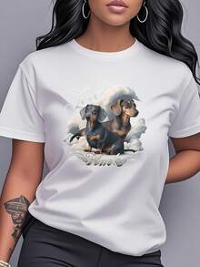 Camiseta de mujer con estampado de simpático perro salchicha y nubes, de manga corta y cuello redondo, ropa femenina moderna y a la moda, versátil y única, adecuada para uso diario casual, fiestas, citas, regalos de cumpleaños y excelentes opciones de obsequio. - Blanco - Ver 1