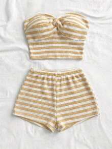 Set de 2 piezas para mujer compuesto por top bandeau texturizado a rayas rojas y blancas y pantalones cortos casuales, adecuado para citas, fiestas y vacaciones en la playa - Amarillo - Ver 7