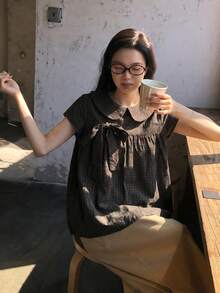 設計蝴蝶結彼得潘領短袖薄款襯衫，學院風百搭上衣夏季款 - 深灰色 - 查看 8
