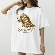 Camiseta con diseño de leopardo de San Diego| Caligrafía californiana, ilustración de animales - Blanco - Ver 1