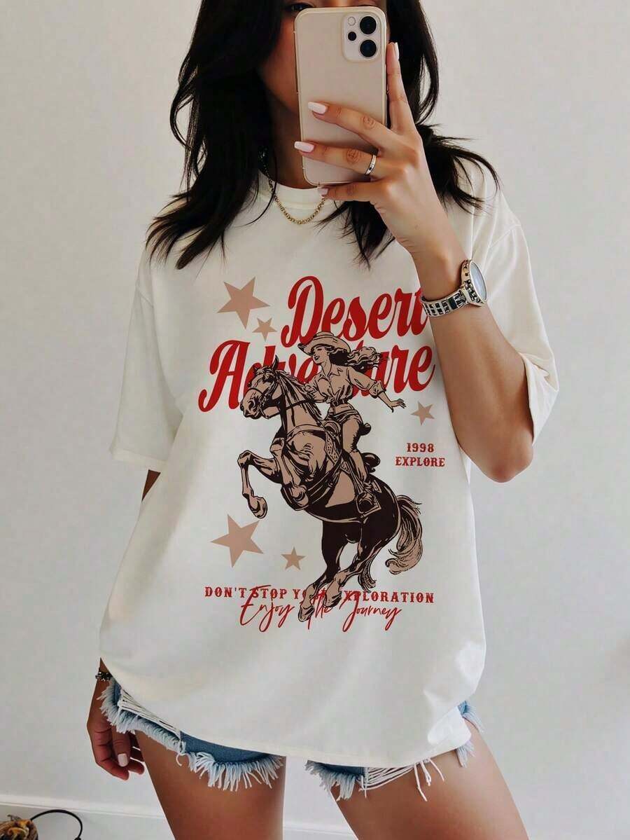 Camiseta StylishSHEIN con Estampado de Sombrero y Botas de Vaquero, para Mujer, Verano, Holgada, Casual, Manga Corta, Adecuada para Uso Diario, Festivales de Música, Prenda Básica del Guardarropa - Blanco 3 - Ver 1