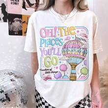 Camiseta de lectura cómoda para mujer, de manga corta, de una pieza, 180g, para vacaciones de verano, con el estampado "Oh, the Place You'll Go", camiseta con el tema "Little Things Teacher", camiseta con el tema del Mes Nacional de Lectura. - Blanco - Ver 6
