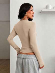 Women's V-Neck Shaping Blouse - Slim Fit, Second Skin Style, Versatile, Elegant, Casual, And - Krem - View 3