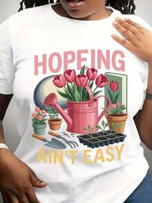 Camiseta de Mujer con Temática de Jardinería - Estampado con el Lema "HOPING Ain't Easy" y Regadera de Tulipanes, Colores Pastel Suaves, Corte Holgado con Cuello Redondo para Amantes de las Plantas, Ropa Casual de Verano, Lavable a Máquina - Blanco - Ver 6