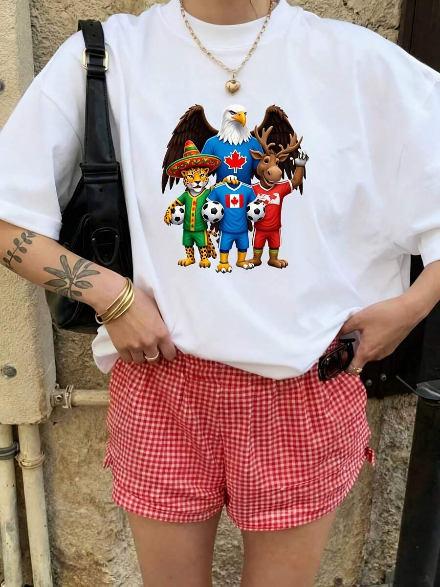 T-Shirt Featuring The Three Mascots Of The 2026 World Cup: , Eagle And Moose, Ideal For Celebrating The Tournament With A Fun And Patriotic Design. - 白色 - 查看 1
