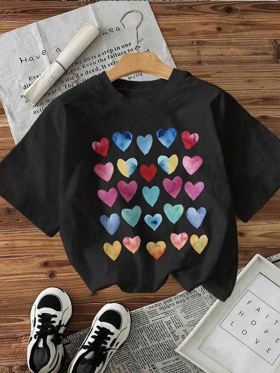 Camiseta de manga corta con cuello redondo para mujer, 100% algodón, suave y transpirable, estilo casual básico, con estampado de corazones coloridos, lavable a máquina, cómoda para todas las estaciones, top con diseño lindo, tela no transparente - Uso diario versátil de verano, tela suave, transpirable y cómoda. - Negro - Ver 1