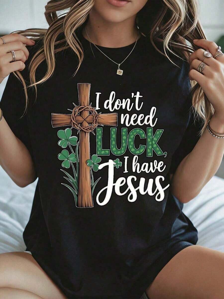Elegante y casual para mujer, manga corta, Camiseta de Mujer para el Día de San Patricio con Cruz y Trébol, No Necesito Suerte, Tengo a Jesús, Ropa Casual Blanca para Primavera Verano. - Negro - Ver 1