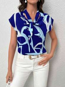Blusa con estampado de dibujo de cuello con cordón de manga murciélago - azul real - Ver 3