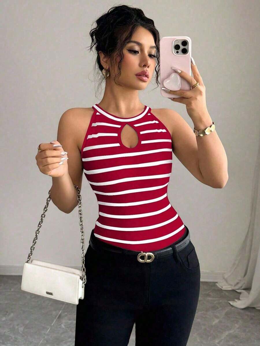 Camiseta ajustada y sexy con diseño hueco y cuello halter a rayas para mujeres - Multicolor - Ver 1
