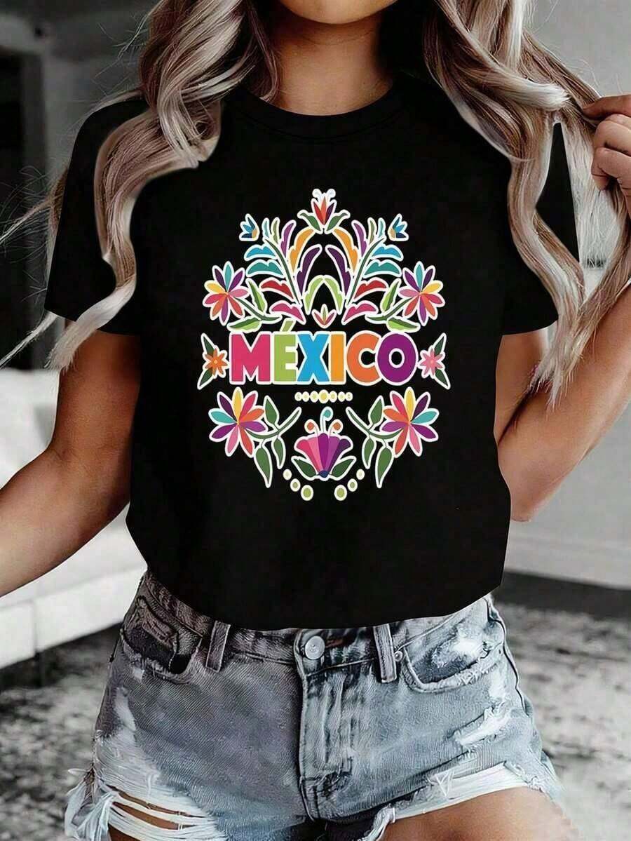Playera de Mujer de AlgodónCamiseta de alta calidad con estampado floral mexicano, talla grande, de manga corta y cuello redondo, estilo casual para mujer, estilo primavera/verano, tela suave. Fashionable women's clothingCuello Redondo Algodón 100% Tejido Suave Manga Corta Unisexo - Negro - Ver 1
