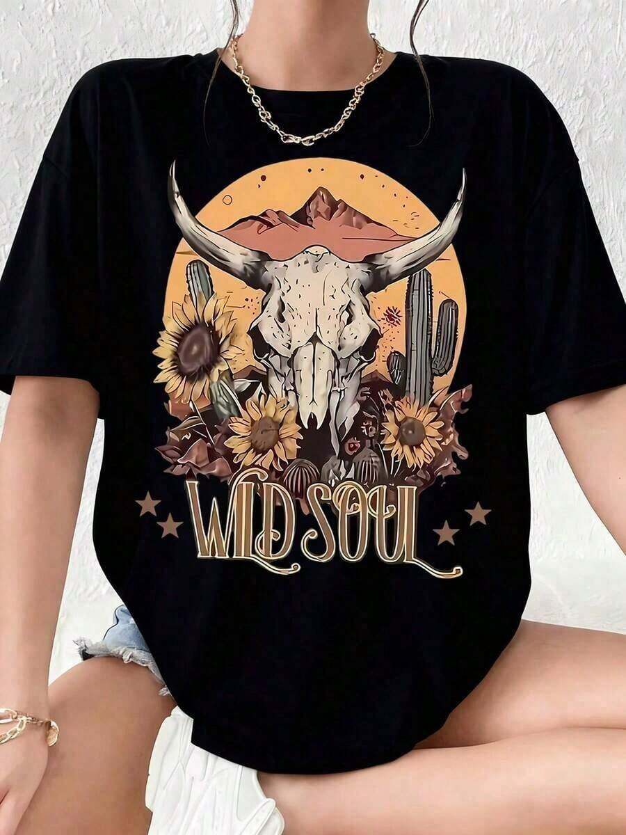 Wild Bull Skull Desert Sunset Women's T-Shirt, Boho Western Style With Cactus And Sunflower Design, Summer Casual Clothing, Urban Vintage Style, Unisex, Cotton, Short Sleeve, Round Neck, Loose Fit. - 黑色 - 查看 1