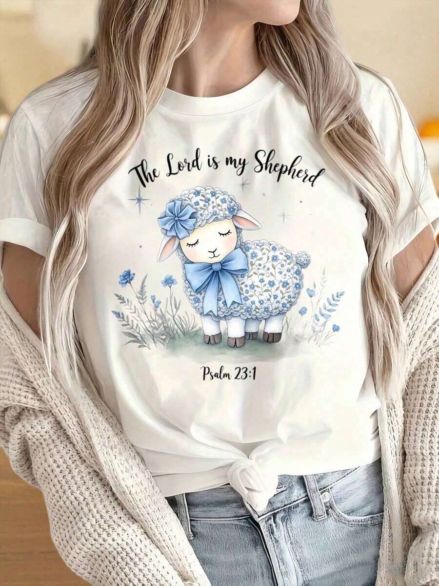 Camisetas CasualWo de cuello redondo y manga corta. Camiseta negra de Wo con estampado de un lindo cordero con flores azules y lazo, con el texto "El Señor es mi pastor, Salmo 23". Los estampados divertidos son adecuados para fiestas de Navidad, actividades deportivas, fiestas de vacaciones, salidas, deportes y otros regalos navideños. Imprescindible - Blanco - Ver 1
