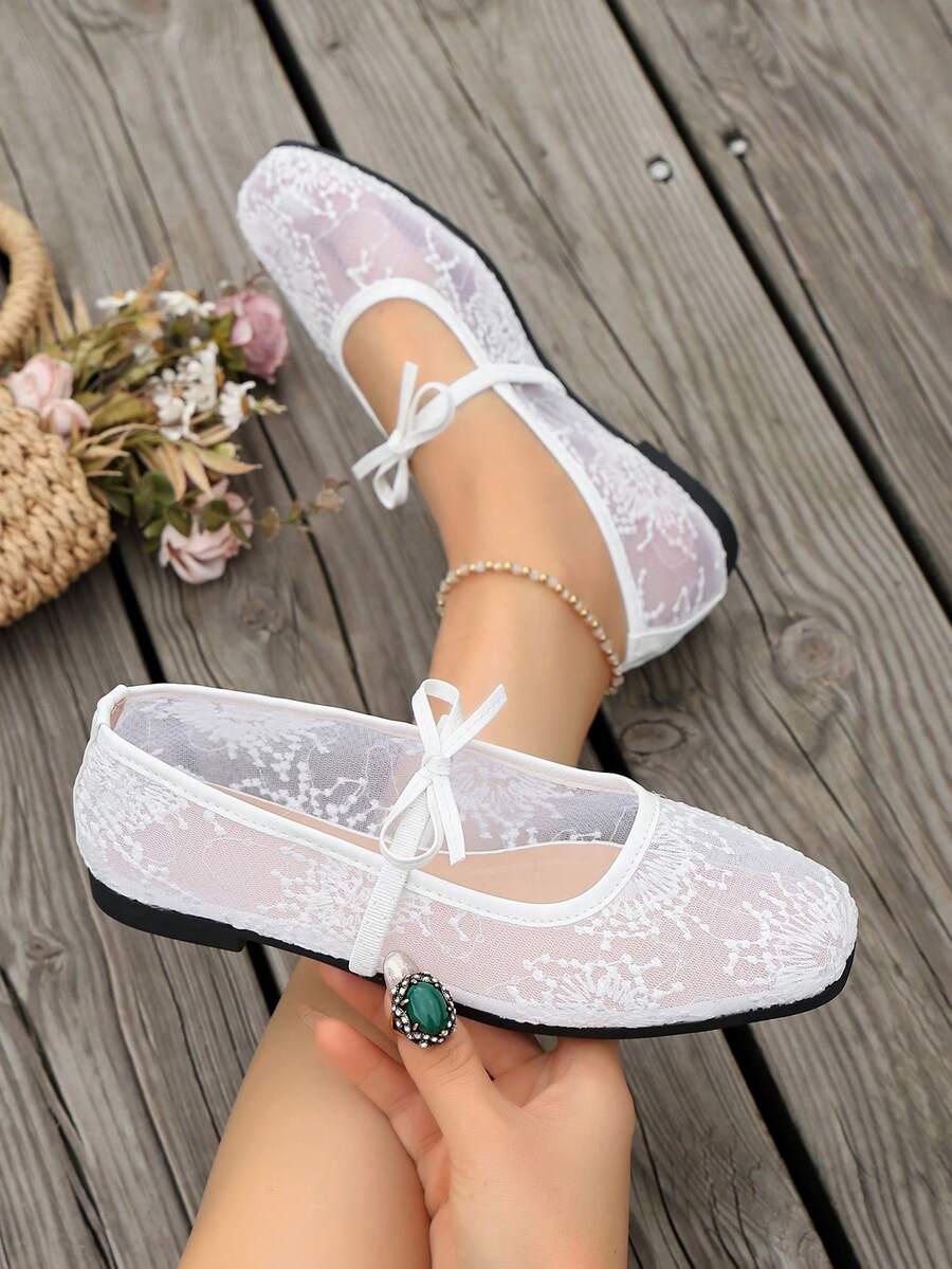 Giày búp bê Mary Jane ren trắng lưới mới năm 2026 dành cho nữ, giày búp bê mũi vuông thêu sequin, thoáng khí cho mùa hè. - trắng - Xem 1