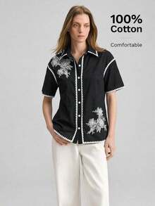 Ontre 2026SS Nueva blusa de verano para mujer, de tela tejida, con diseño de encaje, camisa negra bordada, estilo de vacaciones, cierre con botones, casual, elegante, urbano chic, versátil para el trabajo, vacaciones, playa, invitada de boda, fiesta, tela cómoda, corte holgado - Negro - Ver 1