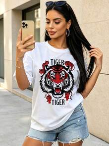 Camiseta de manga corta con cuello redondo suave y casual para mujer de verano | Hardcore Street, TIGER, Estilo de Tatuaje Vintage Americano | Tops para salir, Estilo callejero europeo y americano, Casual deportivo, Estilo unisex, Estilo casual urbano, Tops bonitos, Generación Z, Curvas, Ropa Y2K, Camisetas divertidas, Tops de mujer, Conjuntos de vacaciones para mujer, Top lindo, Camiseta gráfica, Conjuntos de primavera, Camisetas holgadas, Ropa urbana retro, Estilo de los 90, Estilo de los 2000, Subcultura, Top negro, Tops blancos, Conjunto de fiesta de los 90. - Blanco - Ver 1