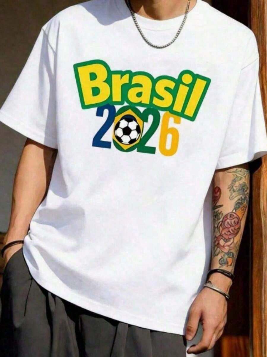 Brazil 2026 World Cup T-Shirt With A Vibrant Design In The Team's Colors, Soft Fabric, And A Relaxed Fit Perfect For Football Matches, Fan Gatherings, And Everyday Wear. Ideal For Men And Women. Stylish And Bohemian. Soft, Breathable, And Comfortable, Perfect For Spring, Summer, And Fall; Ideal For Vacations, Travel, And Everyday Wear. Perfect For Watching A Game. - 白色的 - 查看 1