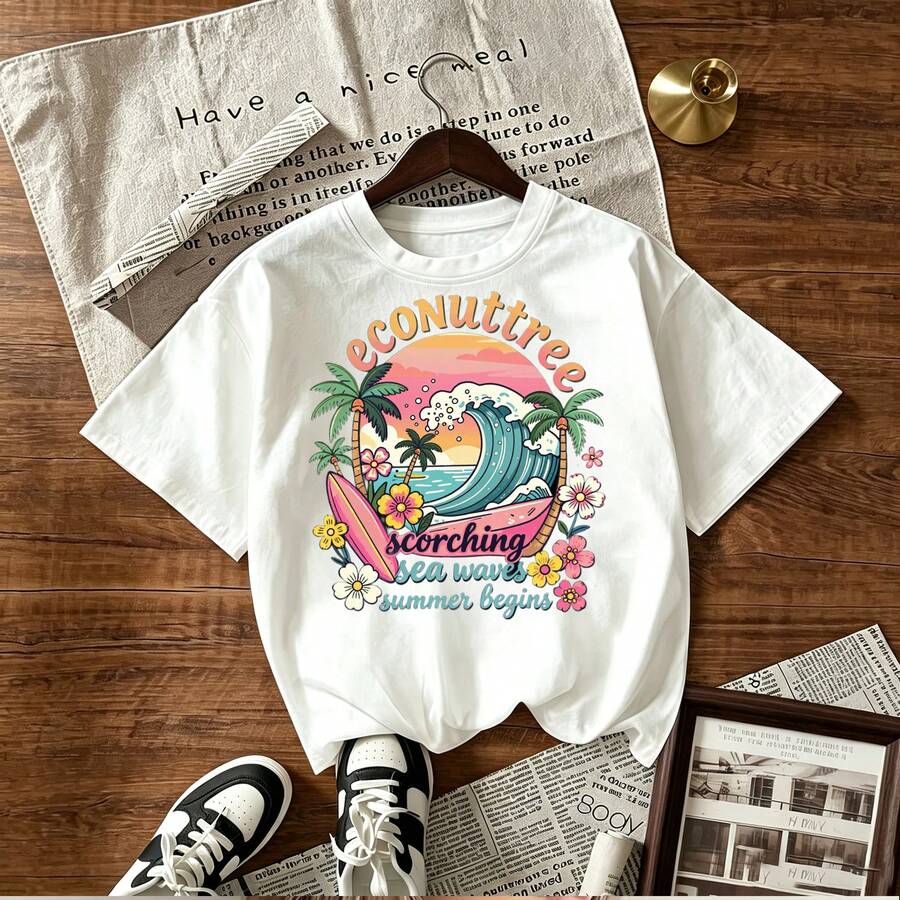 Econuttree scorching sea waves summer begins tropical beach palm trees flowers surfboard vibrant colorful design casual summer clothing women's short sleeve t-shirt print graphic artwork ocean wave sunset floral decoration vacation vibe beachwear fashion style trendy summer outfit 100-150 characters keyword optimized for Mexican shopping platform search - Blanco - Ver 1