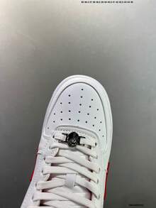 A BATHING APE Bape 休闲运动鞋，撞色星形标志亮面休闲鞋，白色鞋面饰以醒目的红色星星，男女通用 - 白面大紅大星 - 查看 6
