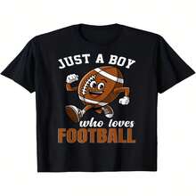 Esta camiseta de manga corta, suave y transpirable, con temática del Día de la Independencia/Día del Padre, presenta un divertido dise?o de dibujos animados y es perfecta para los jóvenes aficionados al fútbol. Esta camiseta negra de cuello redondo es el regalo perfecto para los amantes del deporte y tiene un corte holgado; también está disponible en tallas grandes. - Negro - Ver 1