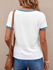 Camiseta informal de mujer con cuello en V y bloque de color en contraste de manga corta - Blanco 2 - Ver 2