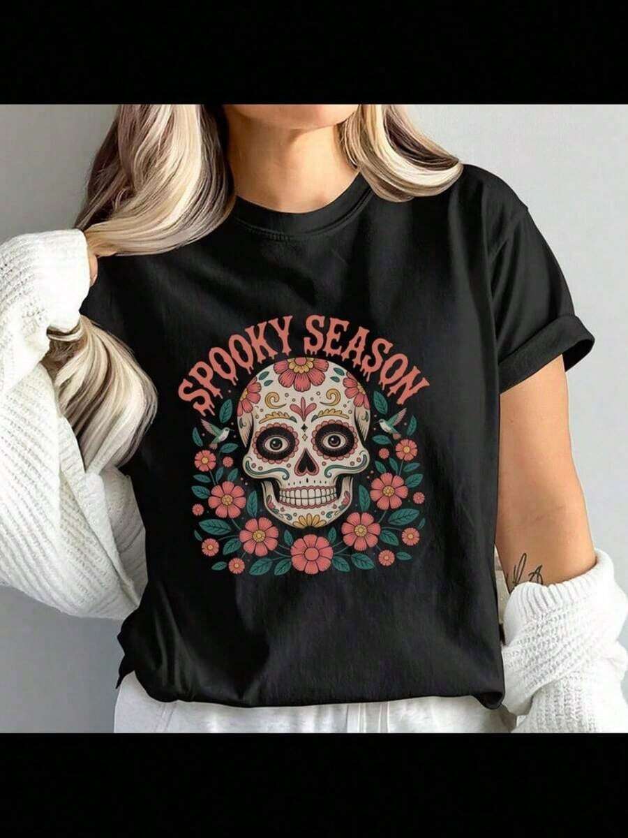 Catrina Halloween T-Shirt, Day Of The Dead Skull, Spooky Skeleton T-Shirt, Gothic T-Shirt With Halloween Aesthetic, Short Sleeve T-Shirt With Day Of The Dead Graphic. - 黑色 - 查看 1
