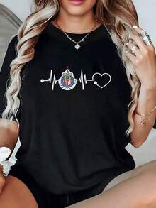 Latido con emblema que simboliza la pasión y el amor inquebrantable por el fútbol uniendo corazón y energía en cada pulso camiseta para mujer 100% algodón - Negro - Ver 6