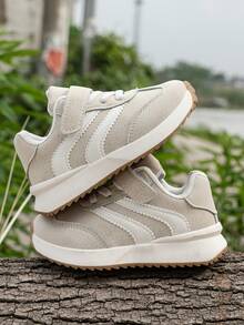 Zapatos deportivos casuales unisex para niños con diseño clásico versátil de bloques de color y cierre de gancho y bucle - Beis - Ver 2
