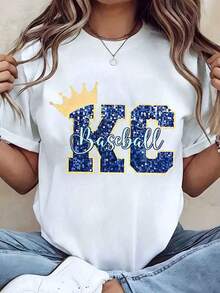 Designed For Modern, Stylish, And Comfortable Women. Women's T-Shirt With A Sparkly Crown Print, KC Baseball Style, Crew Neck, Casual Top, Ideal For Gifting, 220g. Made With Premium Soft And Breathable Fabric, Designed For All-Day Comfort And Versatile Everyday Wear, Perfect For Casual Outings. - 白色 - 查看 11