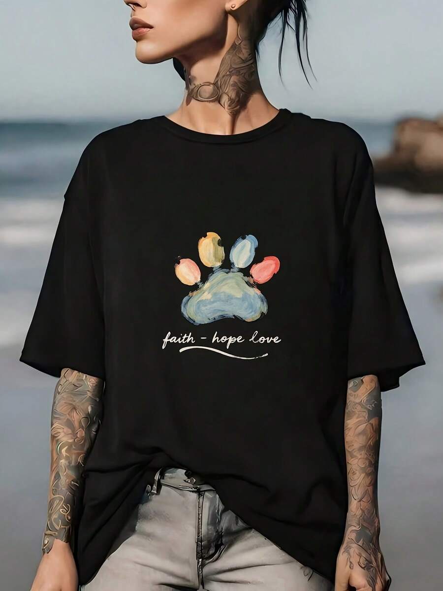 Camiseta de 180 g de colores vivos, con un diseño de huella de pata que simboliza fe, esperanza y amor, perfecta para reuniones familiares y actividades de team building en la oficina, un regalo creativo para las fiestas y una edición especial para aniversarios. - Negro - Ver 1
