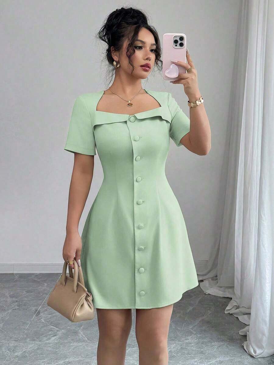 Vestido corto de manga corta con cuello trapezoidal elegante, volantes y cintura con botones en forma de línea A, adecuado para el trabajo, primavera/verano - verde menta - Ver 1