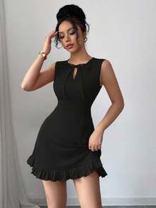 Nuevo vestido mini ajustado de mujer con cuello redondo, diseño de lazo, abertura lateral sin mangas, vestido de oficina, cita y fiesta, elegante y versátil con diseño de color block y volantes - Negro - Ver 1