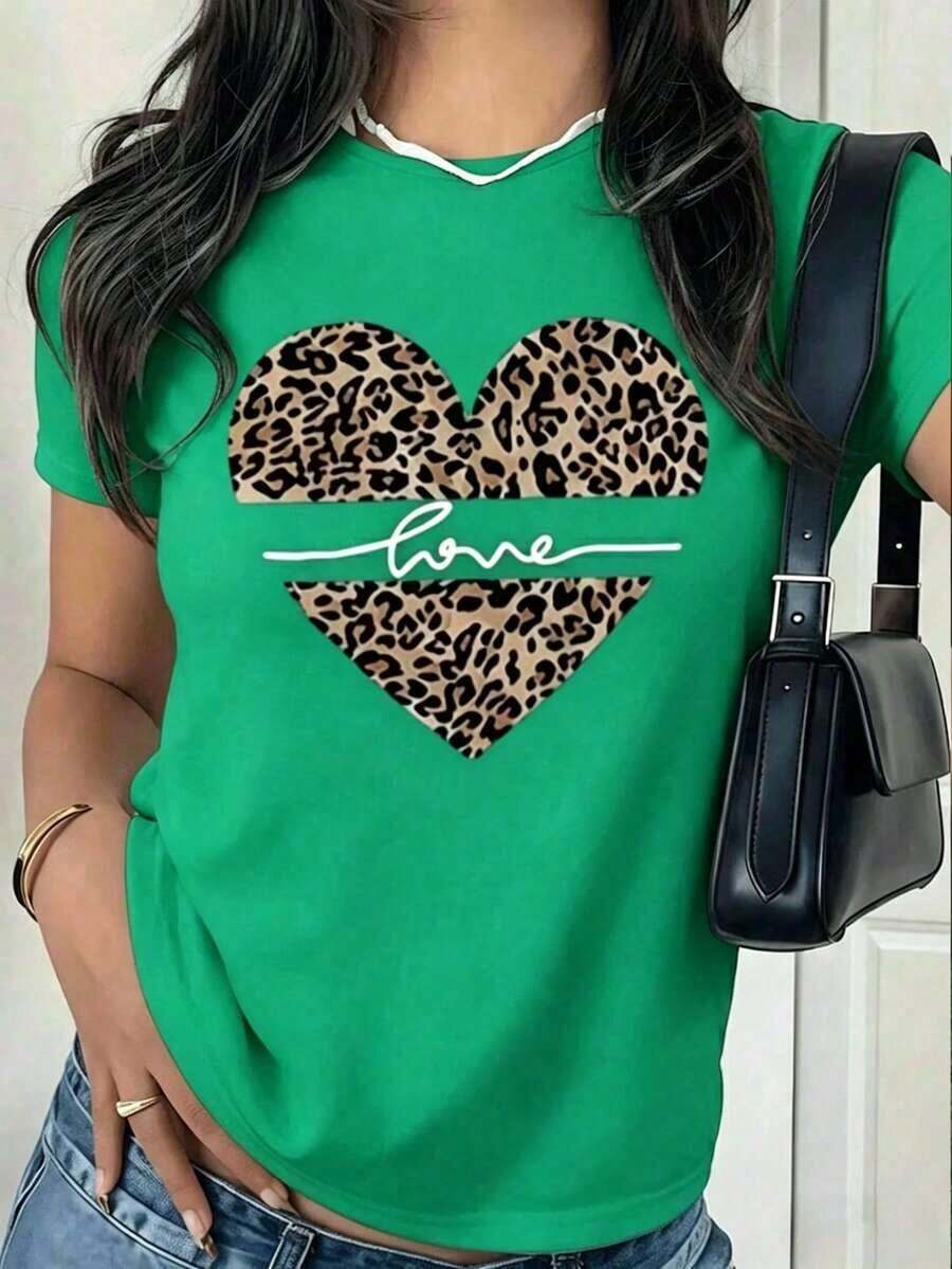 Premium Women's White T-Shirt With Leopard Heart, Love Quote And Animal Print T-Shirt, Boho And Modern Style Blouse, Casual Top For Women's Gift Or Everyday Wear, - 綠色 - 查看 1
