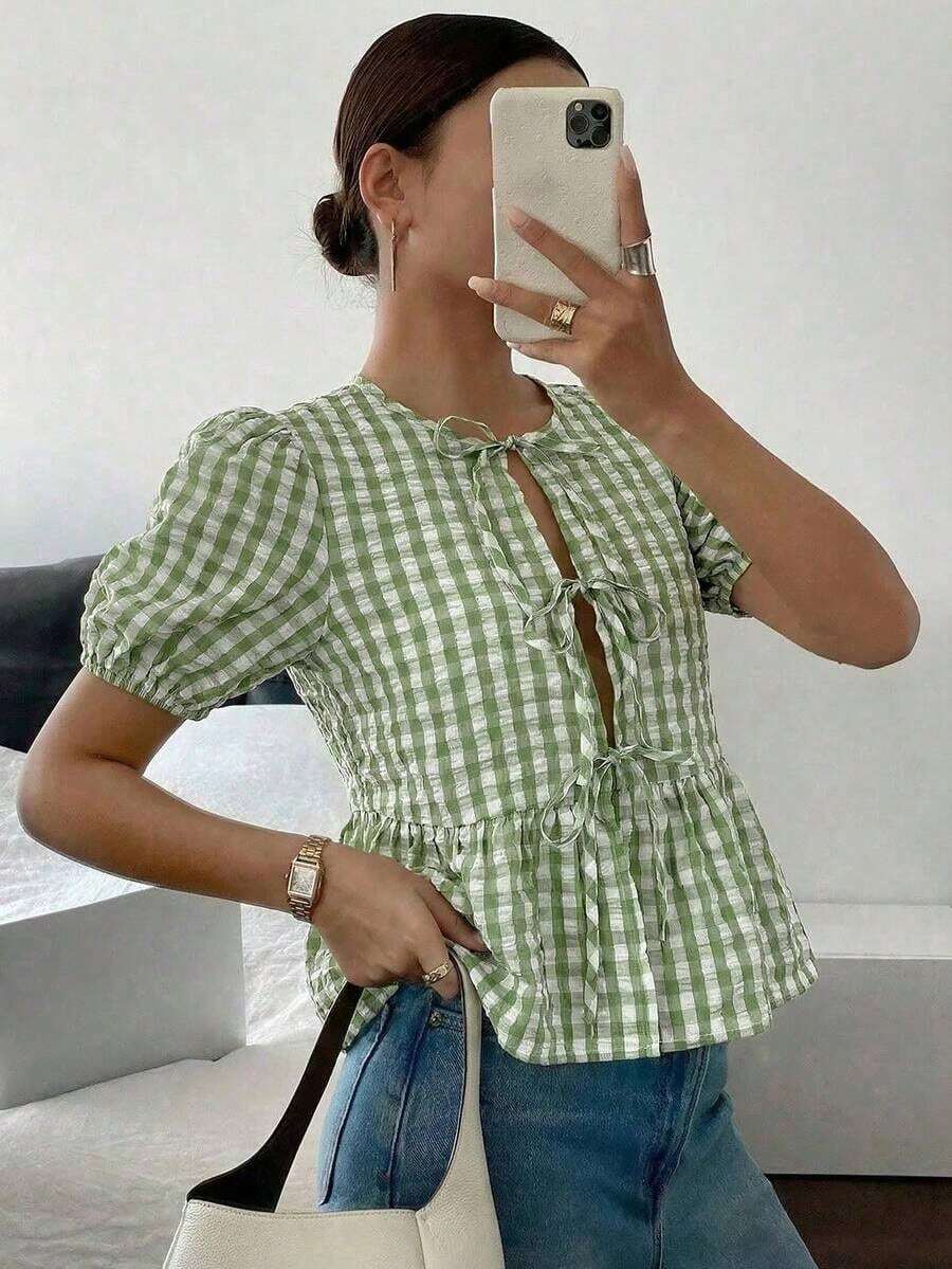 Camisa de mujer de cuello redondo y manga corta, camisa con estampado de cebra con lazo y manga abullonada, blusa de mujer de verano con volantes en el bajo y cuello en V de ajuste regular con manga abullonada, uso casual diario, blusa casual d - Verde - Ver 1