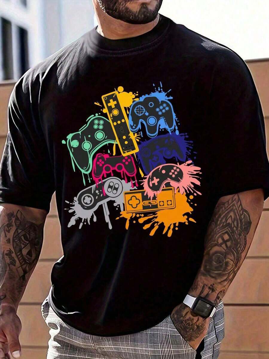 Camiseta de manga corta con gráfico de videojuego versátil y casual para hombres de talla grande - Negro - Ver 1