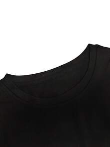 Herren-Plus-Size-Freizeit-T-Shirt mit Palmenmuster-Print 'Vibes', Schwarz mit weißem Design, leichter, atmungsaktiver Stoff, locker geschnittener Rundhalsausschnitt, kurze Ärmel, maschinenwaschbar, ideal für den Sommer und das ganze Jahr, Kleidung für warmes Wetter. |   Lebhafte - Schwarz - Übersicht 4