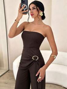 Bộ jumpsuit dệt kim màu nâu đậm trơn - Thiết kế không dây vai, khóa cài kim loại ở eo, quần ống loe cạp cao, tôn dáng cho mọi vóc dáng, thanh lịch cho mùa hè. - màu nâu - Xem 6