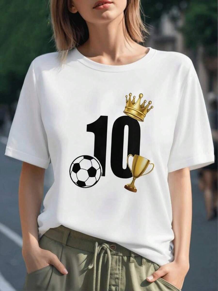 Número 10 con corona dorada trofeo y balón que simboliza la pasión y el logro en el fútbol ideal para campeonas modernas camiseta para mujer 100% algodón - Negro - Ver 1