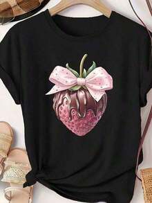 Camiseta Casual de Mujer 100% Algodón con Estampado de Fresas y Lazo, Cuello Redondo, Manga Corta, Tela de Elasticidad Media, Detalles de Apliques, Lavable a Máquina, Camiseta para Todas las Temporadas, Camiseta con Diseño Divertido, Camiseta de Elasticidad Media, Temática de Fresas, Tallas S-7XL, Perfecta para Citas, Actividades al Aire Libre y Uso Casual, Presenta un Estilo Clásico Americano.Transpirable y cómodo - Negro - Ver 2