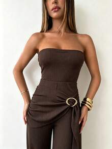 Bộ jumpsuit dệt kim màu nâu đậm trơn - Thiết kế không dây vai, khóa cài kim loại ở eo, quần ống loe cạp cao, tôn dáng cho mọi vóc dáng, thanh lịch cho mùa hè. - màu nâu - Xem 9