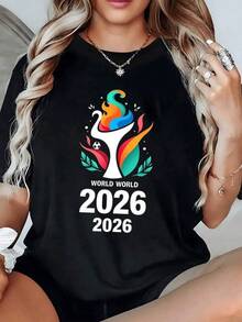 Símbolo vibrante que representa la pasión del fútbol con una llama de colores vivos elevándose junto a hojas verdes y un balón que evoca energía y unión entre naciones camiseta de mujer casual moderna cómoda para eventos deportivos y uso diario - Negro - Ver 1