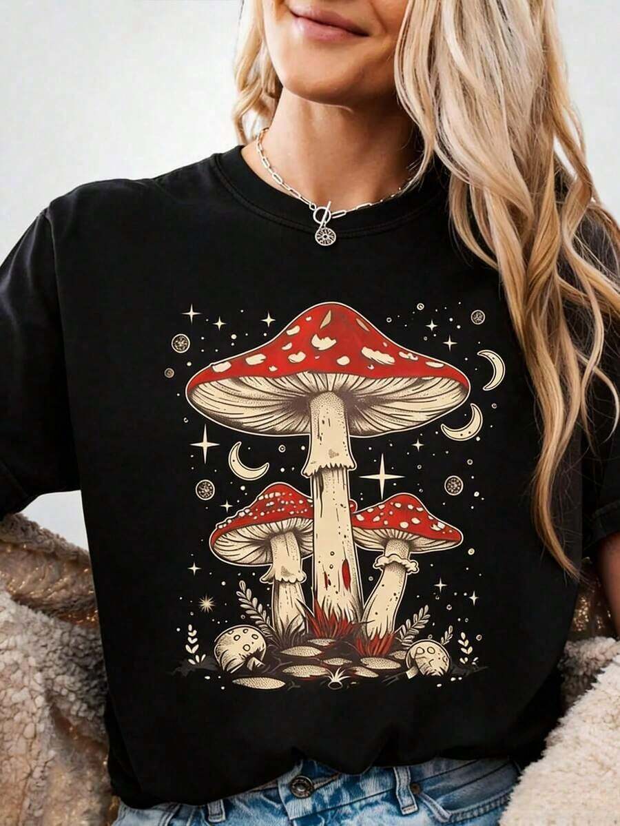 Retro T-Shirt With Celestial Mushroom Design, Boho T-Shirt, Sarcastic T-Shirt, Gift T-Shirt For Mushroom Lovers, Botanical T-Shirt, Garden Lover T-Shirt, Unisex Graphic T-Shirts, Funny T-Shirt - 黑色 - 查看 1