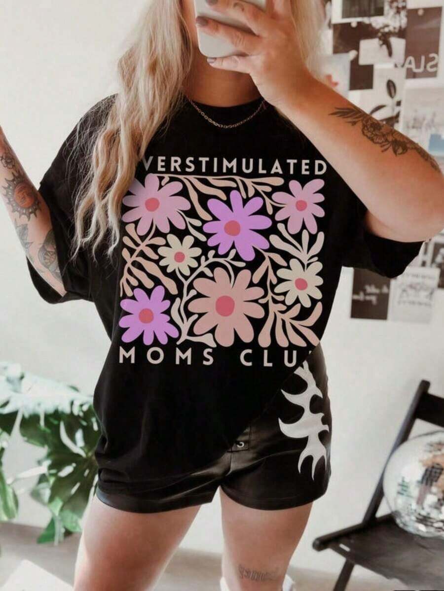 Camiseta del Club de Mamás Exageradamente Estimuladas: Camiseta Floral para Mamá, Camisetas Gráficas Unisex, Camiseta Divertida - Negro - Ver 1